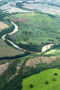 Sobrevoo à bacia do rio Grande