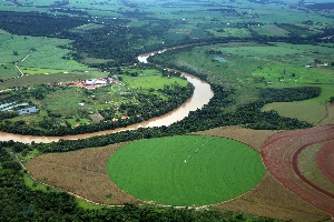 Sobrevoo à bacia do rio Grande
